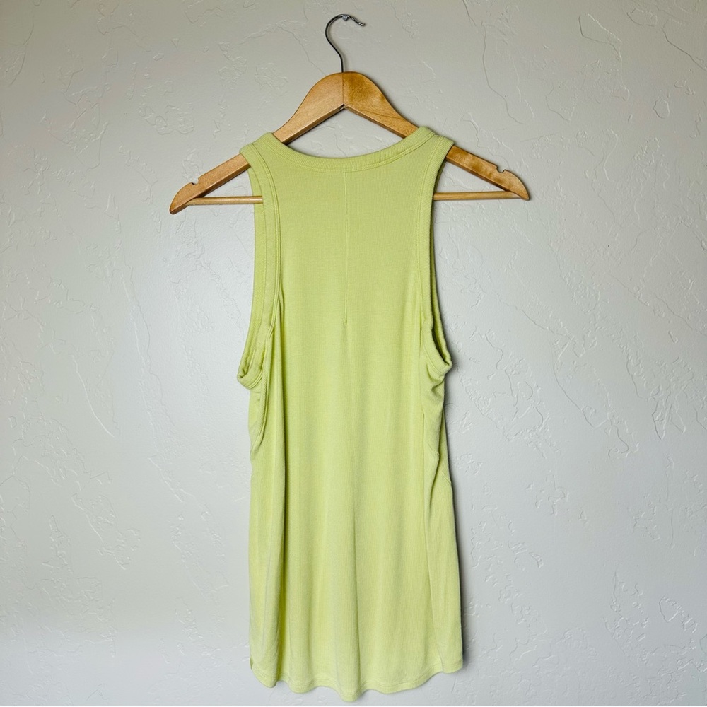 Lululemon Women’s Hold Tight Crewneck Tank Top Size 6 - Picture 5 of 7
